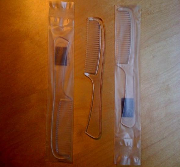 Peigne transparent 15 cm (par carton de 1000 pièces)